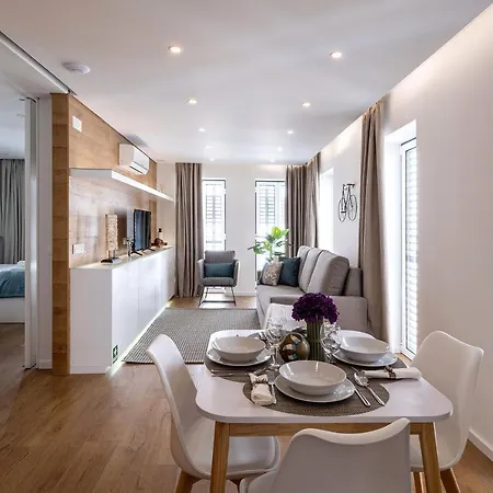 Apartment Alcantara Factory I
